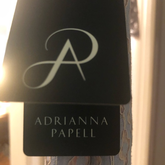 Adrianna Papell Bell Sleeve Lace Dress-size 16 - Picture 4 of 5